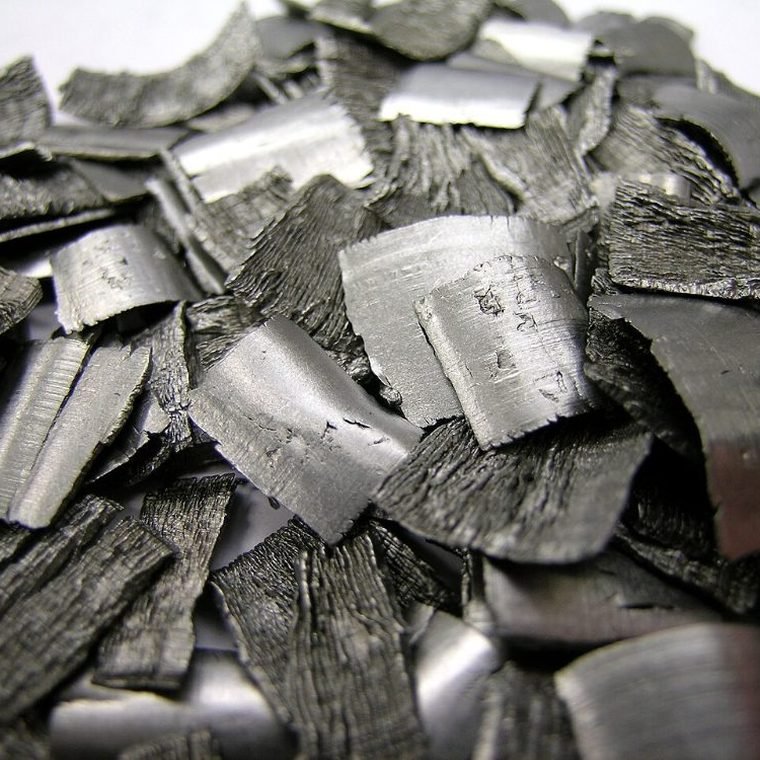 Hafnium crystal bar chips